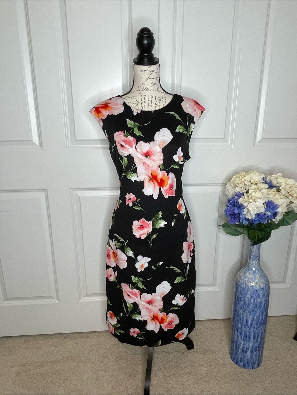 Vince Camuto Black Floral Midi Sheath Dress SZ 16 B10